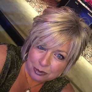 Meet your Posher, Connielyn